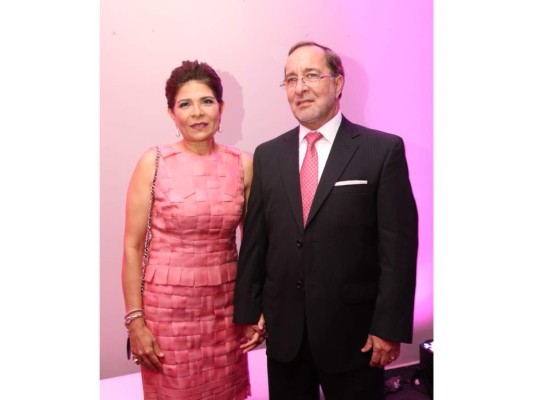 ESTILO Pink Party for a cause