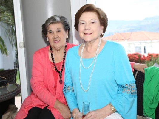 Cumpleaños de Laura Simón y Lía Bueso
