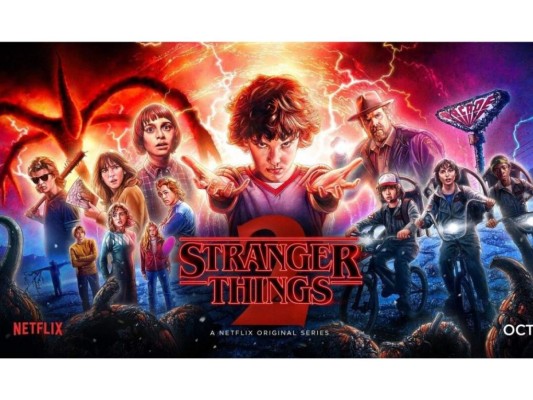 Stranger Things<br/>Es una serie de suspenso y ciencia ficción, coproducida y distribuida por Netflix, escrita por los hermano Matt y Ross Duffer. Siendo estrenada el 15 de julio de 2016, su historia se sitúa en el ficticio condado de Hawkins, en Indiana, Estados Unidos, durante los años 80. Esta ciudad está llena de misterios e investigaciones paranormales. El 30 de septiembre de 2019, Netflix confirmó la renovación de la serie para una cuarta temporada, llegando a finalizar hasta la quinta temporada.<br/>