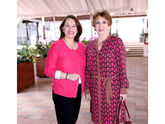 Claudia Vásquez y Guadalupe Jerezano