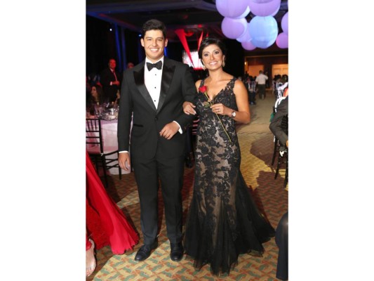 Gabriel y Giovana Ayón