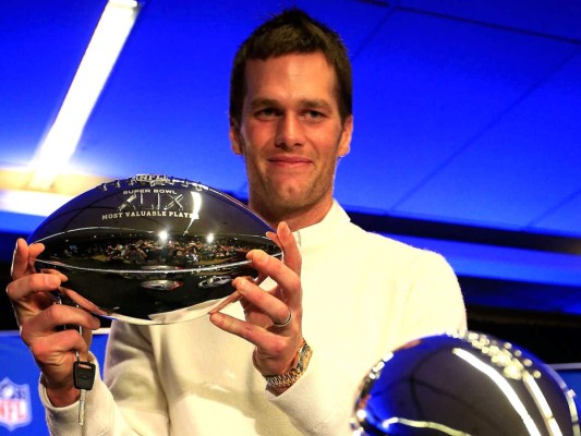 Brady ha participado en tres películas y una serie, estos han sido cameos, pero tuvo su momento de fama en la gran pantalla con la película “Pegado a Ti”. Su segunda aparición fue en la serie El Séquito, y más tarde participó en la película del mismo nombre. Su otra aparición más famosa fue en Ted 2.