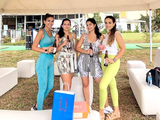 Brunch y Yoga by Olistik presentado por Michelob Ultra