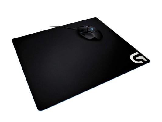 Logitech’s Wireless Charging Mousepad<br/>Si lo tuyo es permanecer conectado en la red, horas y horas al día, con el Powerplay ya no tendrás que preocuparte porque tu mouse inalámbrico G703 Lightspeed se quede descargado, ya que usa una resonan-cia electromagnética para crear un campo de energía que le garantizará carga.