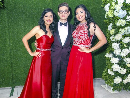 La gala 'Noche de Estrellas' de la Agape Christian Academy  