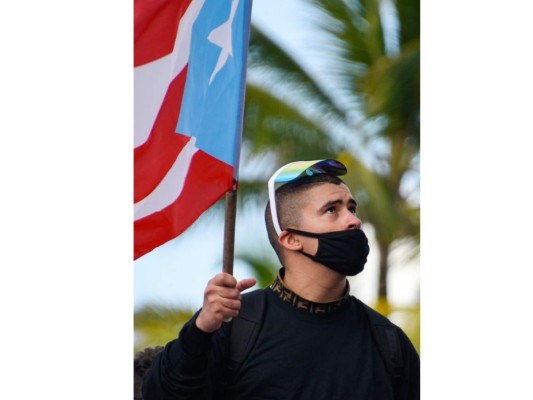 Benito Antonio Martínez Ocasio- Bad Bunny mejor conocido por su nombre El reguetonero ha tenido un año fantástico además que ha apoyado importantes causas políticas en su país.