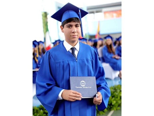 Graduación de la clase 2019 de Macris School