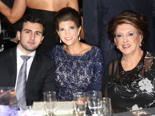 Esteban Espinoza, Karen Atala