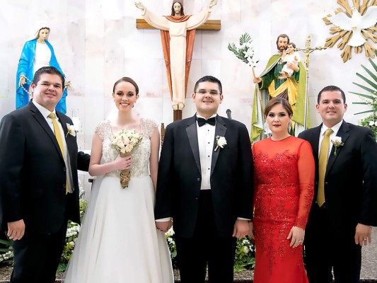 La boda de Fernando Calderón y María Laura Contreras