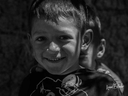 ¡Bienvenidos! En la ruta lenca, los primeros en recibirte son los niños de rostros sonrientes