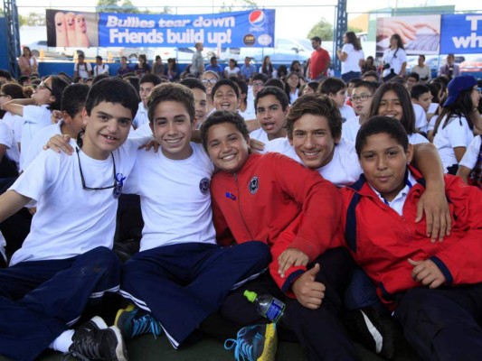 Concierto anti bullying en Macris School