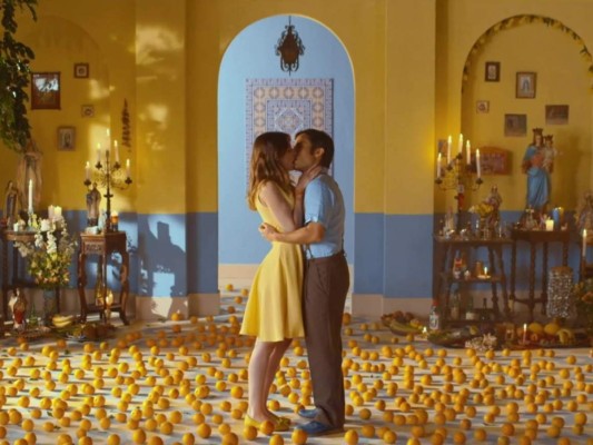 Mejor video musical versión corta para 'Ojos color sol' de Calle 13 con Silvio Rodríguez