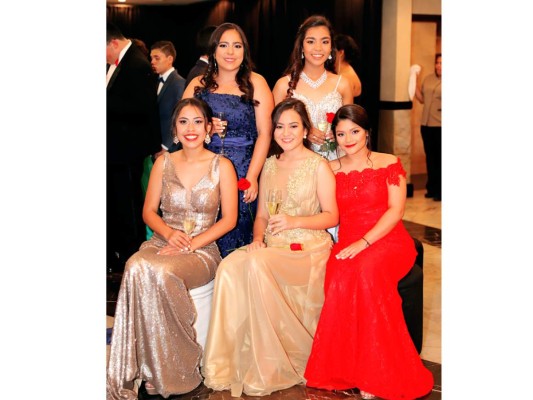 Red Carpet: Prom de los Seniors 2019 de La Estancia School