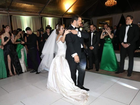 Así fue la recepción de la boda Dicoulis-Andara