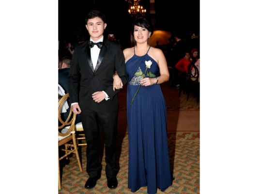 Desfile de los Seniors 2017 Del Campo International School