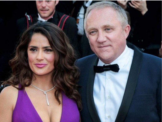 Salma Hayek y François-Henri Pinault se han casado 3 veces alegando reafirmar su amor a través de todos estos años en la cual hasta la fecha de hoy siguen estando juntos