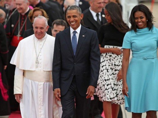El primer compromiso oficial de Francisco en Washington será una visita a Obama en la Casa Blanca, en la mañana del miércoles. Unas 20.000 personas son esperadas en los jardines de la sede presidencial, donde Francisco deberá pronunciar un discurso en inglés.