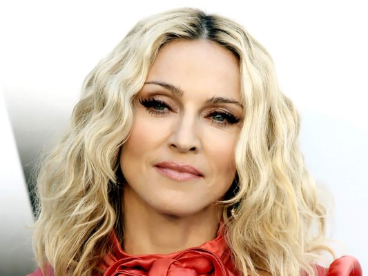 Madonna sorprende con nuevo cambio de look