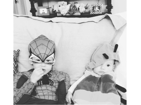 ¿Qué tienen en común una abeja y el hombre araña? Son hijos de madres famosas, Hilary y Haylie Duff