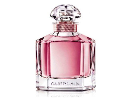 Mon Guerlain Eau de Parfum Florale es el perfume de la Maison, un homenaje a la feminidad contemporánea: una feminidad fuerte, libre y sensual inspirada en Angelina Jolie. De la sobredosis del jazmín Sambac y el frescor de la lavanda, asociados a la delicadeza de la peonía, nace una fragancia radiante, como un ramillete de flores solares