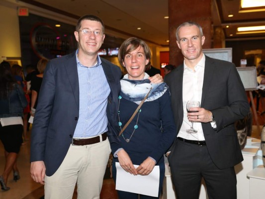 Alessandra Foletti inaugura exposición de arte en el Marriott