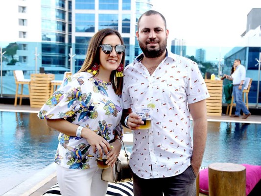 Lanzamiento de Coronita Extra en el roof top del Hyatt