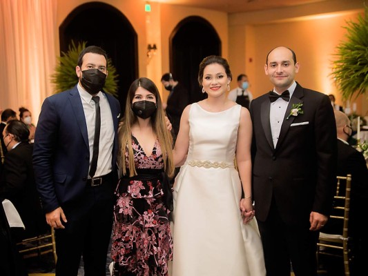 La boda de Azaria Martínez y Fernando Torres