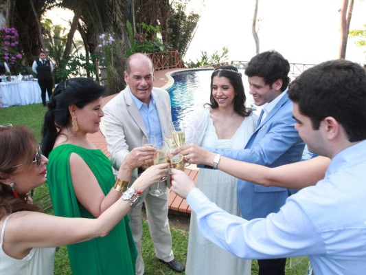 La boda civil de Andrea Handal y Roberto Álvarez