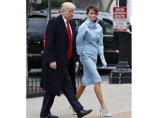 Desciframos el look de Melania Trump