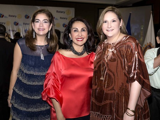 Club Rotario reconoce a destacados empresarios de C.A.  