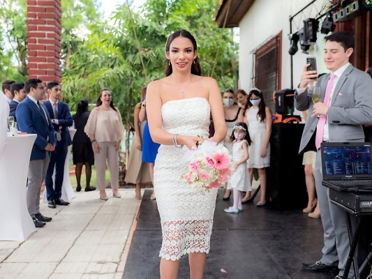 Boda civil de Gabriel Lardizabal y Nathalie Nieto 