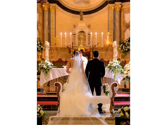 La boda de Henry Mauricio Soliman y Victoria Alejandra Valladares