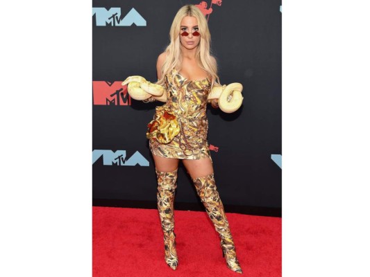 Tana Mongeau en los Vmas.<br/>