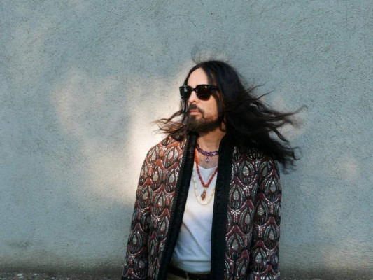 Alessandro Michele, el director creativo de la marca, fue el encargado de traer nuevamente esta icónica cartera.