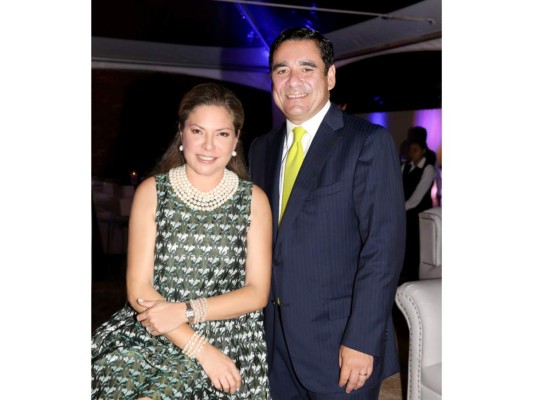 Fiesta en honor de Eugenio Torres-Morales