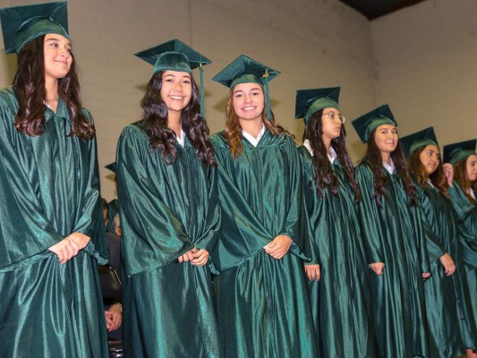 Entrega de títulos Elvel School