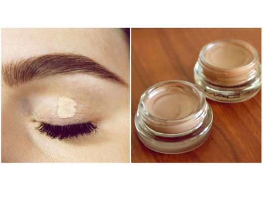 La mayoría de mujeres siempre se aplican las sombras sin utilizar primer, esto es fatal ya que no te durarán tanto y tampoco tendrán una aplicación tan buena como lo harían utilizando una pre-base.
