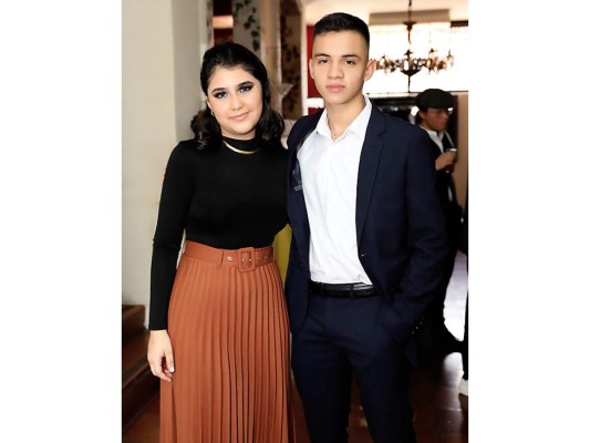 Annie Escobar e Isaac López
