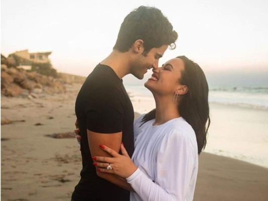 ¡Demi Lovato y Max Ehrich terminan su relación!