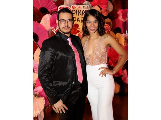 Una noche solidaria a favor de FUNHOCAM  #BACCredomaticEstiloPinkParty2019  