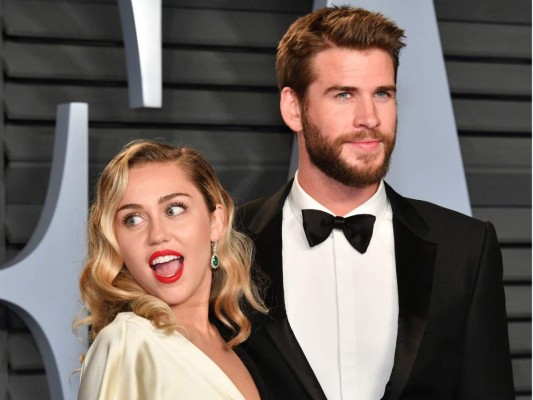 Miley Cyrus envía mensaje hot de San Valentín a su esposo Liam Hemsworth  