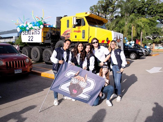 Senior Entrance de la Academia Americana