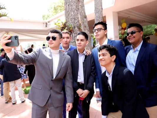 Ricardo Molina, Leonardo Wildt, Amaru Martínez, Jeffrey Quintanilla, Gabriel Castro y Haziel Pavón