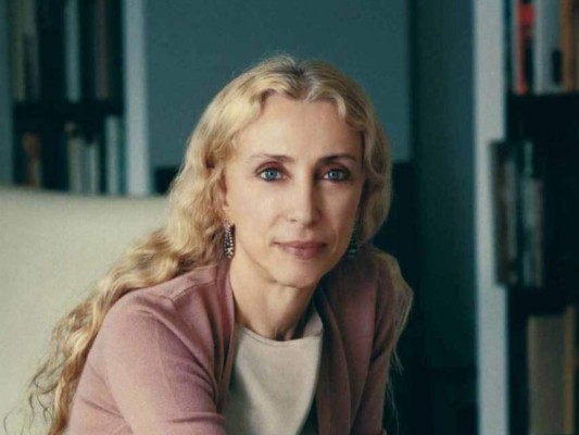 Franca Sozzani era periodista, Embajadora de Buena Voluntad de las Naciones Unidas y presidenta del Instituto Europeo de Oncología entre otras múltiples ocupaciones