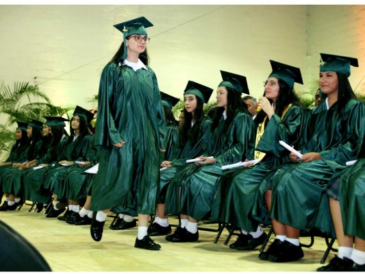 Graduación de los Seniors 2019 de Elvel School