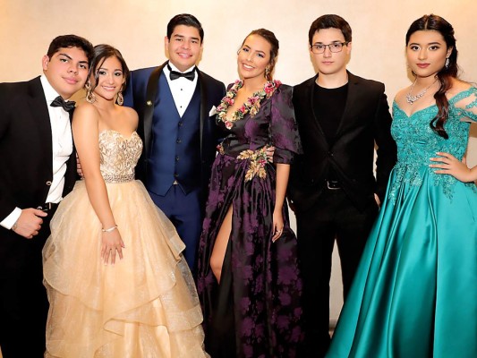 Los mejores momentos de la Prom Night de Elvel School 2019