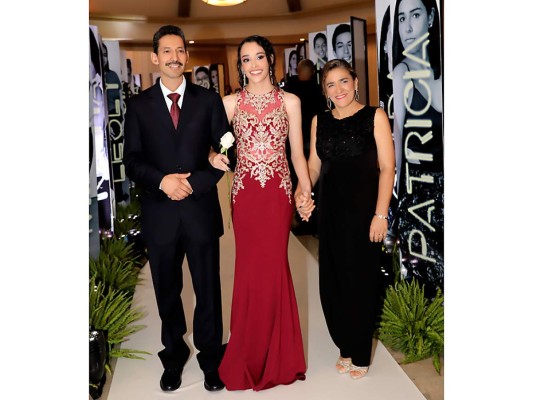 Miami Vibes: Desfile Padres e Hijos en la Gala de la Macris School 2019