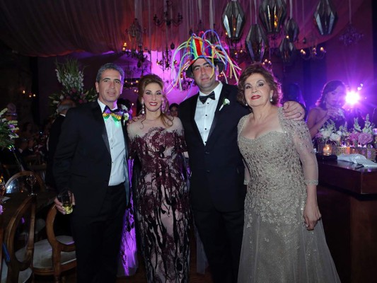 Elegante fiesta nupcial para Sofia Barletta y Jorge Vitanza