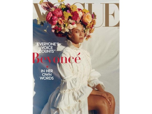 Beyonce en la porta de Tyler Mitchell<br/>En septiembre del 2018, Beyonce fue parte de la portada de la Revista Vogue, siendo fotografiado por Tyler Mitchell, de 23 años, siendo el primer fotógrafo negro en ser parte de una portada.<br/>