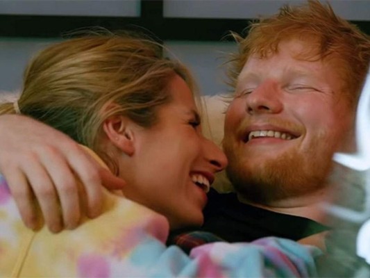 Ed Sheeran y Cherry Seaborn esperan a su primer hijo